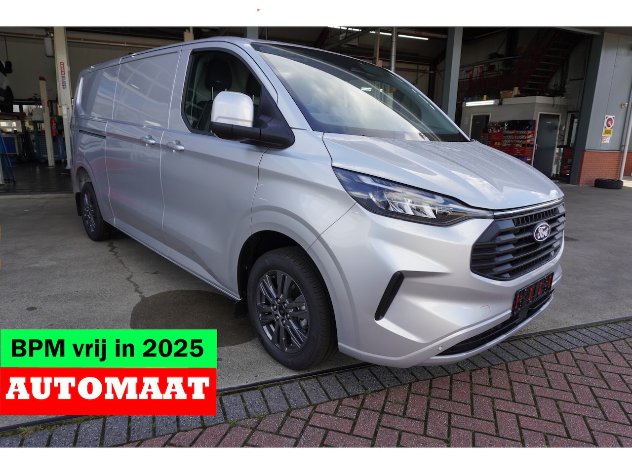 Ford Transit Custom - 320L 2.0 TDCI 170PK L2H1 Limited Automaat Nr. V028 | Adap.Cruise | Airco | Navi | Camera - AutoWereld.nl