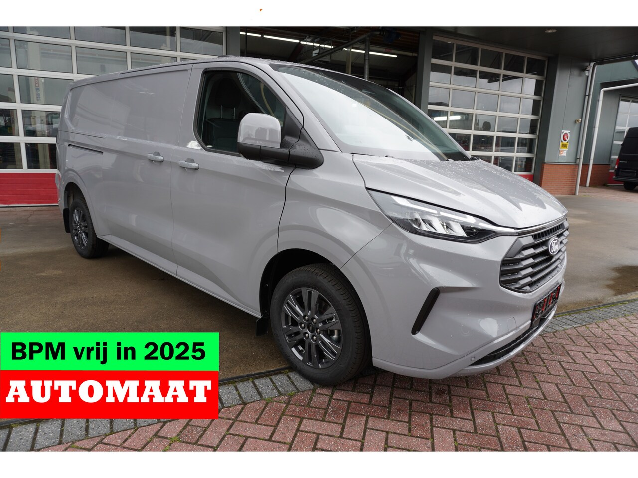 Ford Transit Custom - 320L 2.0 TDCI 170PK L2H1 Limited Automaat Nr. V153 | Airco | adap.Cruise | Navi | Camera | - AutoWereld.nl