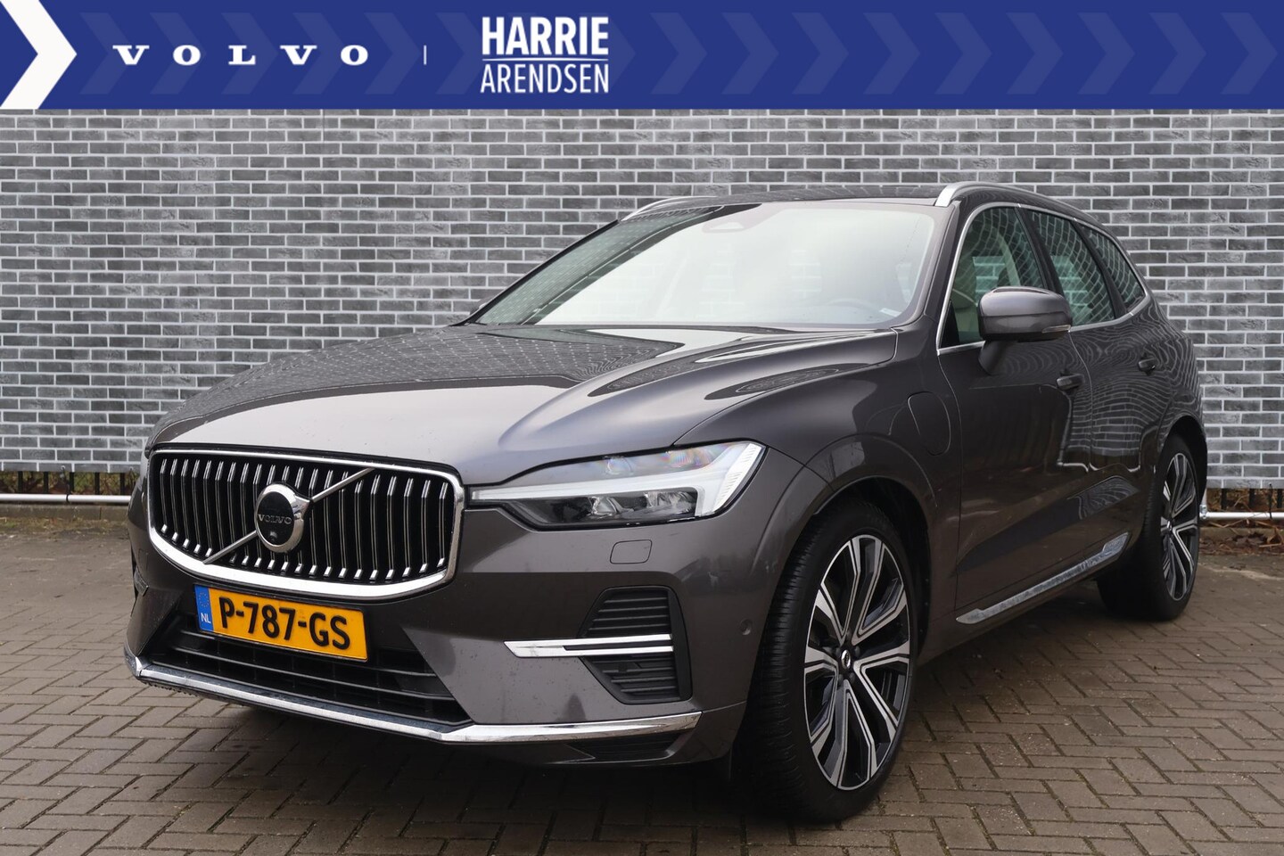 Volvo XC60 - 2.0 T6 Plug-in hybrid AWD Inscription | Trekhaak | Bowers&Wilkins | Luchtvering | Rondomzi - AutoWereld.nl