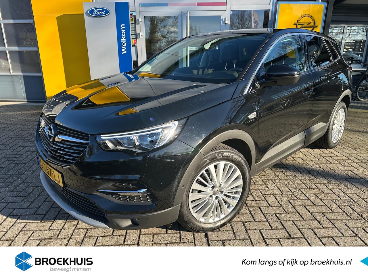 Opel Grandland X - 1.2 Turbo 130PK Innovation AUTOMAAT | AGR-COMFORT STOELEN| NAVIGATIE| CAMERA| PARKEERSENSO - AutoWereld.nl