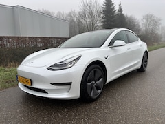 Tesla Model 3 - Standard RWD Plus 60 kWh / LEER / PANORAMADAK / AUTOPILOT / 103dkm NAP / INCL BTW