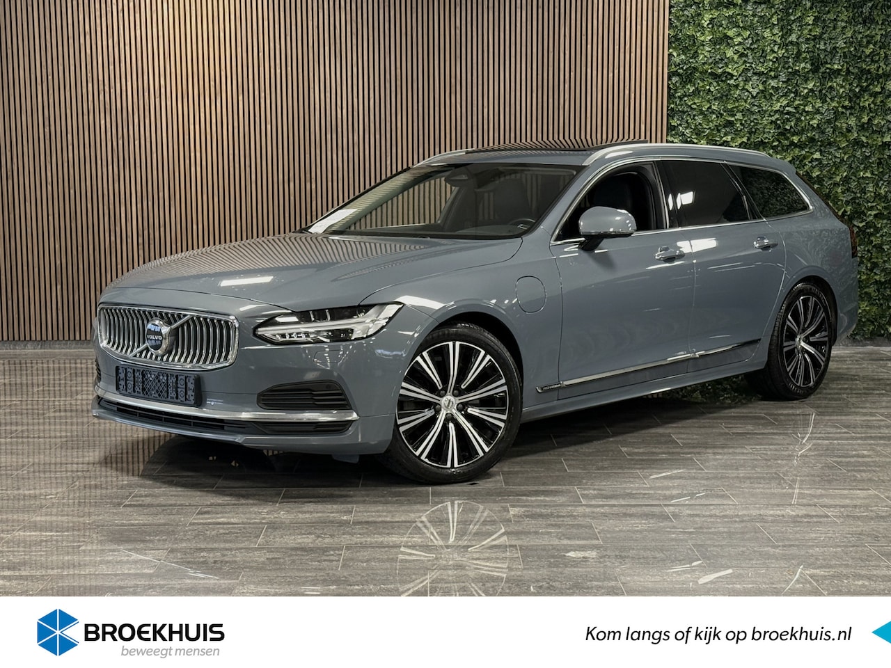 Volvo V90 - T6 AWD Recharge Inscription | Trekhaak | Schuifdak | Harman Kardon | Stoelventilatie | Ada - AutoWereld.nl