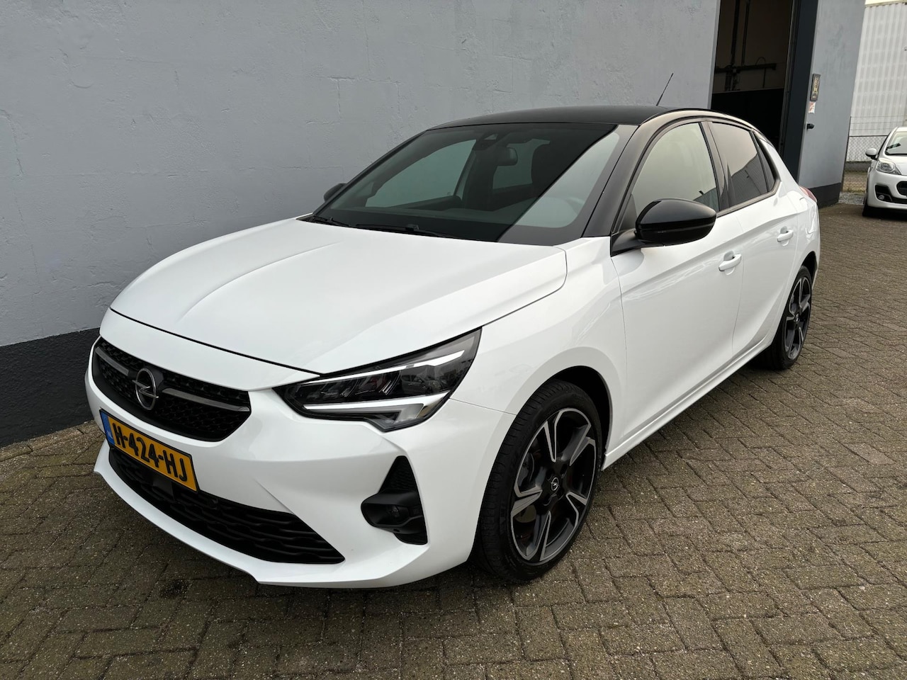 Opel Corsa - 1.2 GS Line - Carplay - AutoWereld.nl