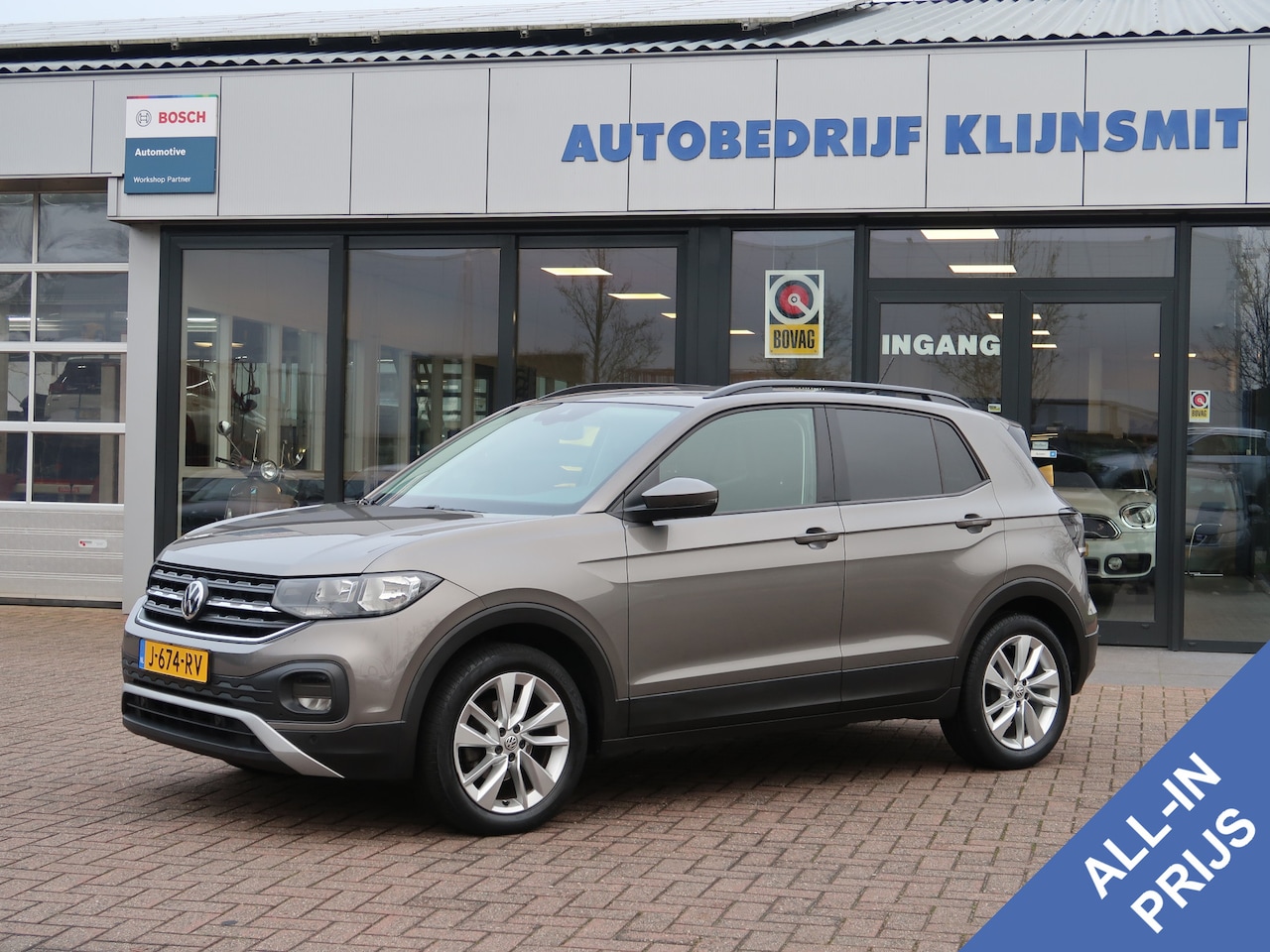 Volkswagen T-Cross - 1.0 TSI Life | navigatie | pdc | stoelverw | clima - AutoWereld.nl