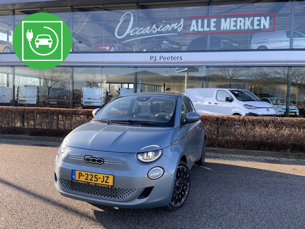 Fiat 500 - 3+1 La Prima 42 kWh Climate control - Cruise control - Parks.A - A-uitrijcamera - Keyless - AutoWereld.nl