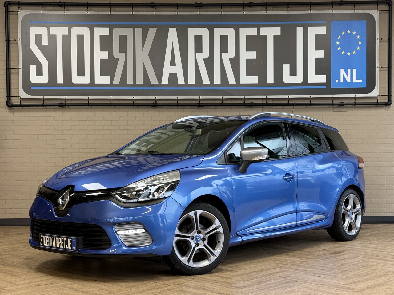 Renault Clio Estate - 1.2 120pk | GT | Nieuwe D-Ketting | R-Link Navi | PDC | 17" | Clima | Keurige auto goed on - AutoWereld.nl