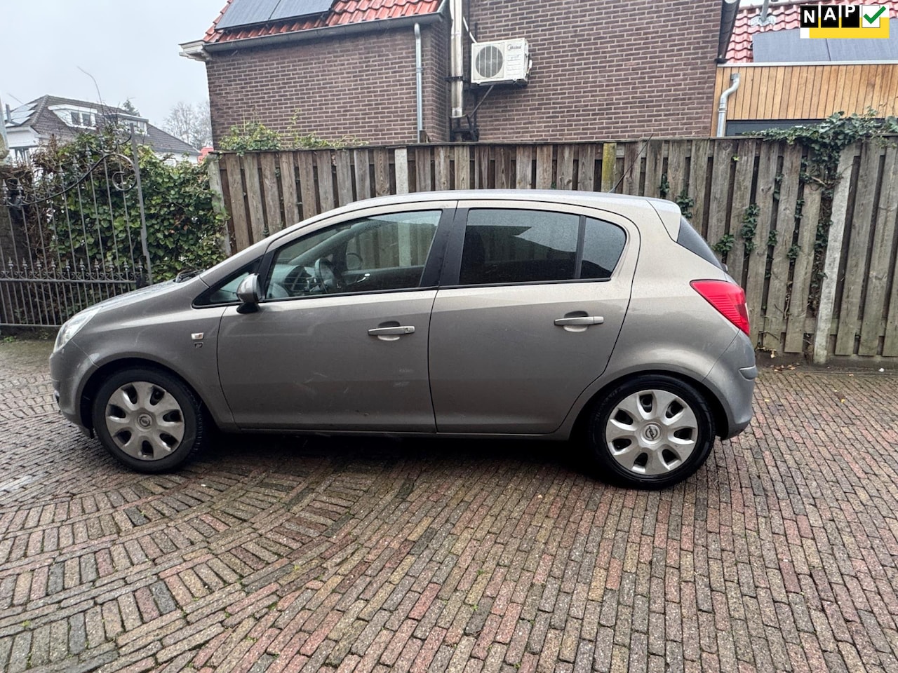 Opel Corsa - 1.3 CDTi EcoFlex S/S Business+ - AutoWereld.nl