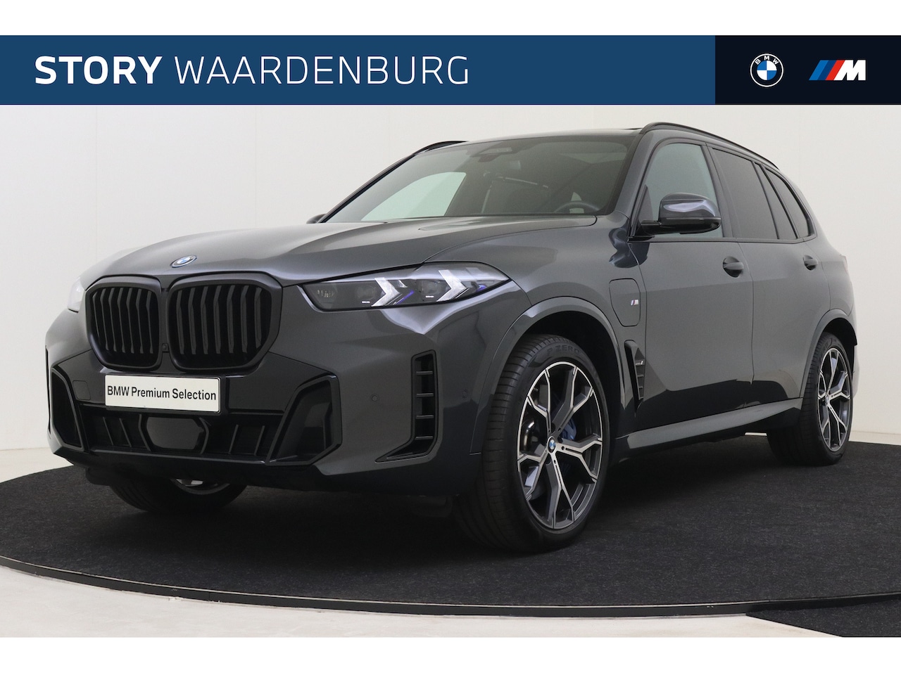 BMW X5 - xDrive50e High Executive M Sport Automaat / Panoramadak / Trekhaak / Harman Kardon / Live - AutoWereld.nl