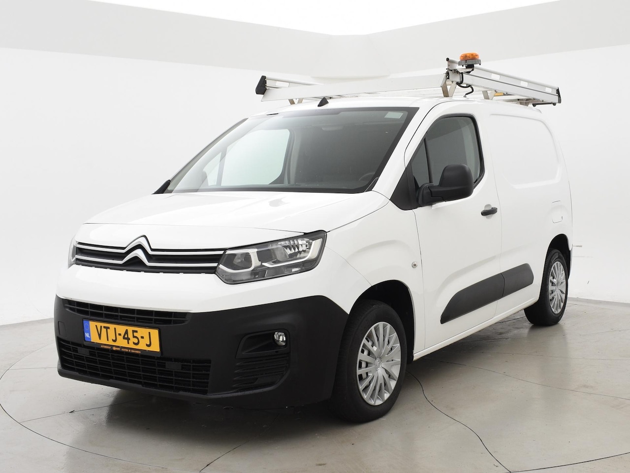 Citroën Berlingo - 1.6 BLUEHDI NIEUW MODEL + IMPERIAAL | CRUISE | AIRCO - AutoWereld.nl