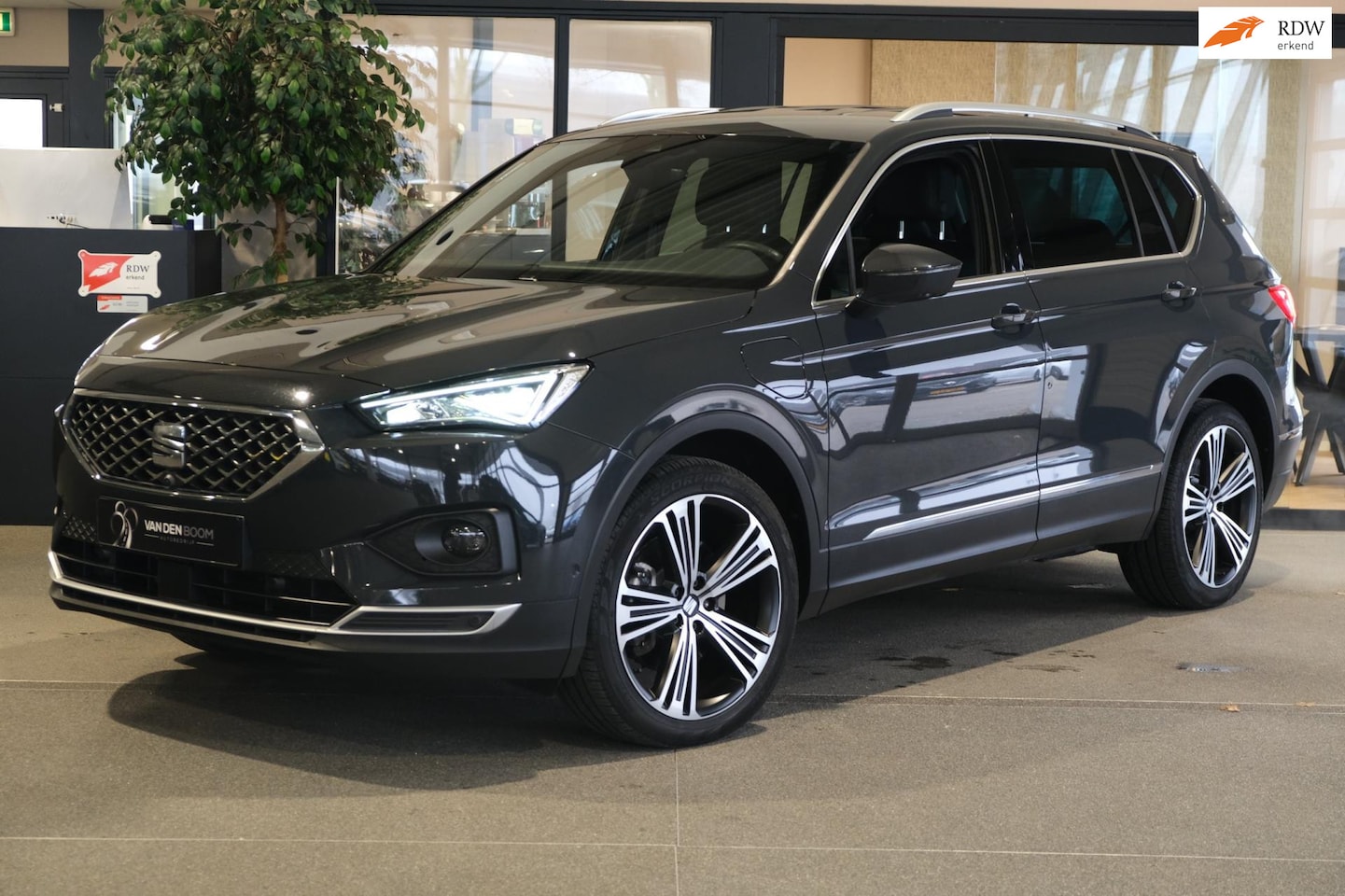 Seat Tarraco - 1.4 TSI e-Hybrid PHEV 245PK Trekhaak Led Navi 360Cam - AutoWereld.nl