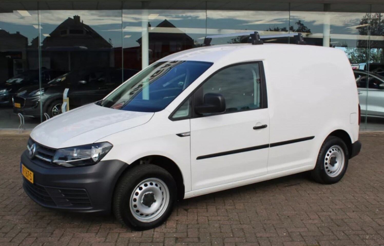 Volkswagen Caddy - 2.0 TDI L1H1 BMT 2.0 TDI L1H1 BMT Tr. - AutoWereld.nl