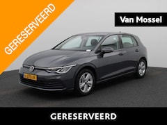 Volkswagen Golf - 1.0 eTSI Life 110 PK DSG | Automaat | Apple Carplay | Parkeersensoren | Adaptive Cruise Co