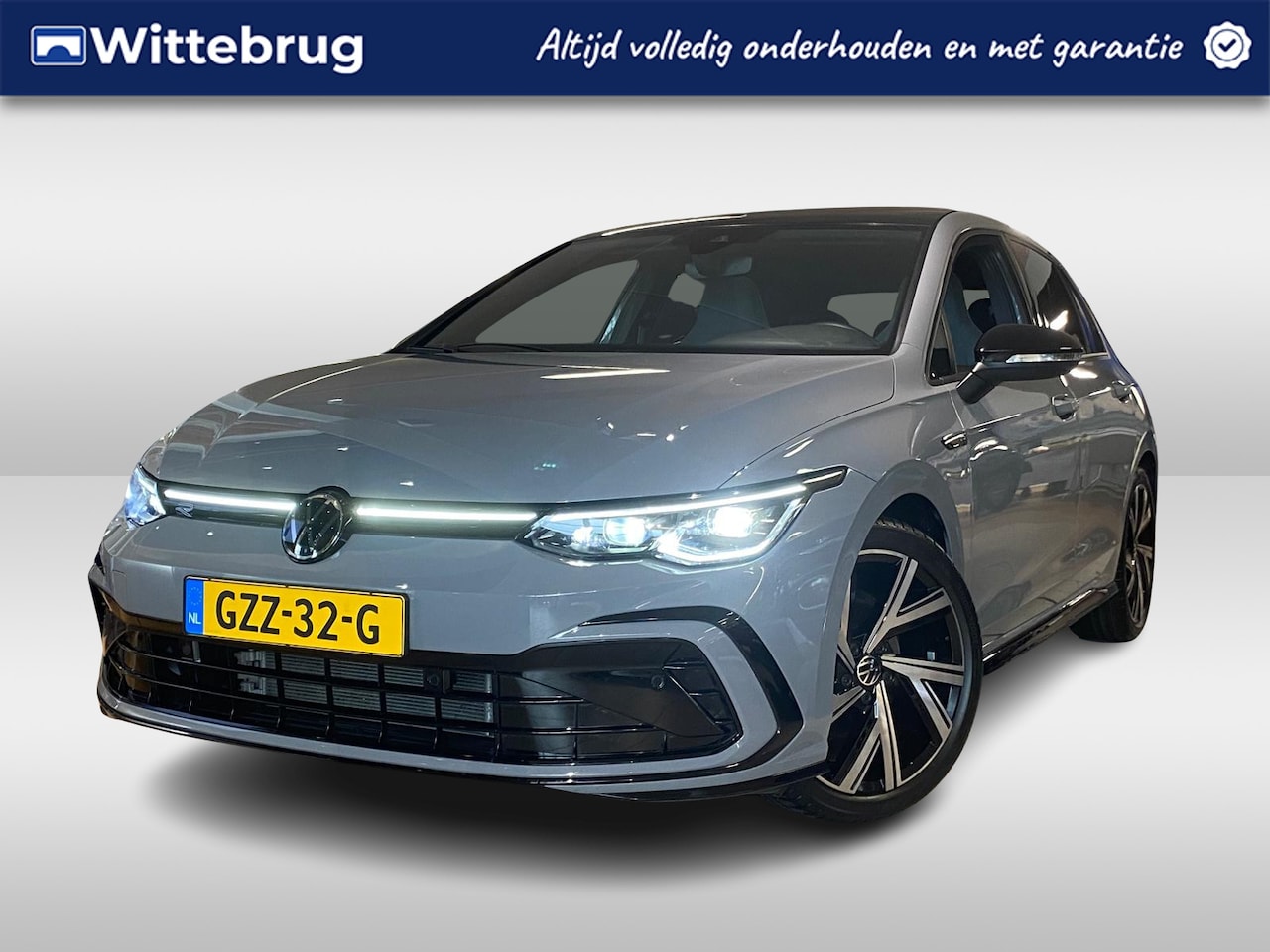 Volkswagen Golf - 1.5 eTSI 150pk DSG R-Line Business / IQ Led Matrix Koplampen / Panoramadak / Black Style / - AutoWereld.nl