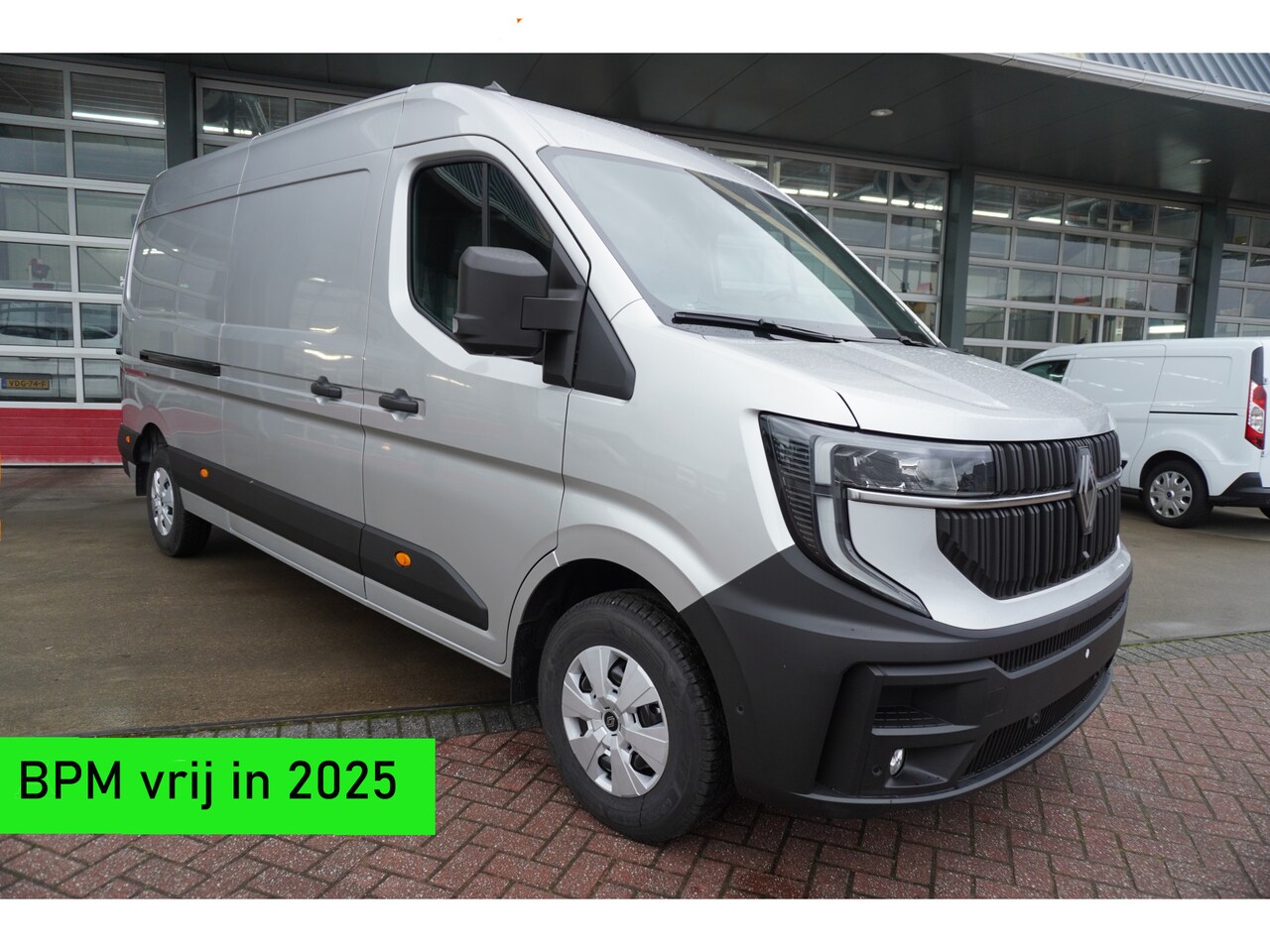 Renault Master - T35 2.0 dCi 170PK L3H2 Extra Schuifdeur links en Rechts nr.V004 | Climate | Navi | Cruise - AutoWereld.nl