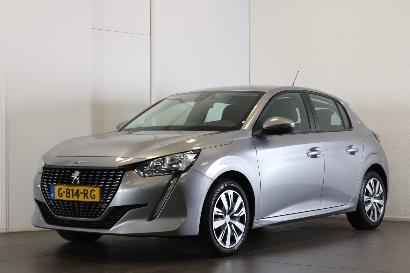 Peugeot 208 - 1.2 100Pk Active | All-Season | Cruise | Airco | Apple/Android Carplay | Bluetooth | Centr - AutoWereld.nl