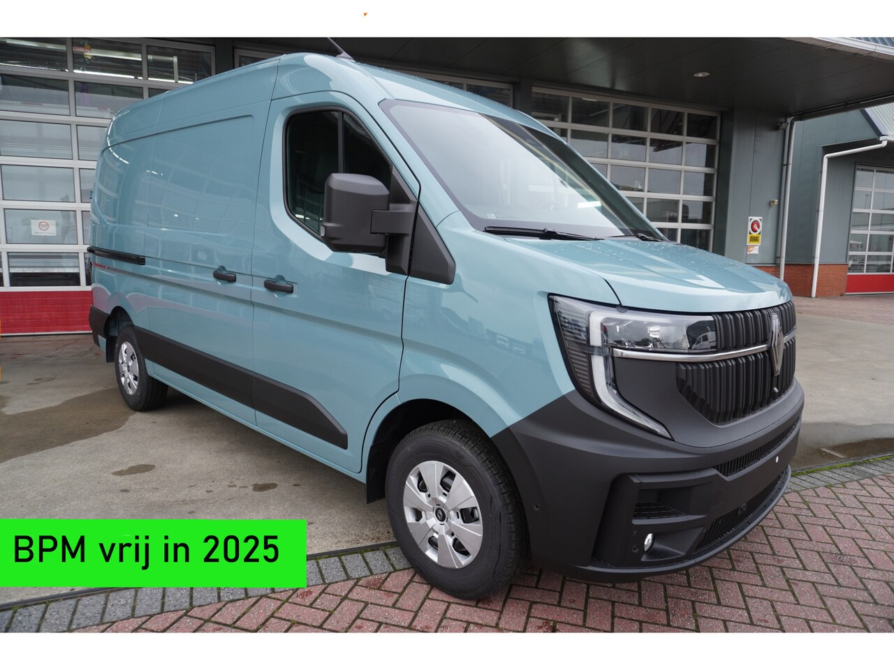 Renault Master - T35 2.0 dCi 170PK L2H2 Extra Schuifdeur L / R Nr. V179 | Climate | Navi | Cruise | Trekhaa - AutoWereld.nl