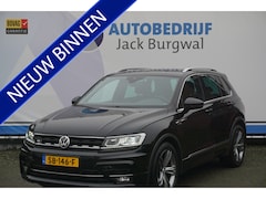 Volkswagen Tiguan - 2.0 TDI 150PK DSG R-Line Trekhaak | Camera | Pano * All in prijs