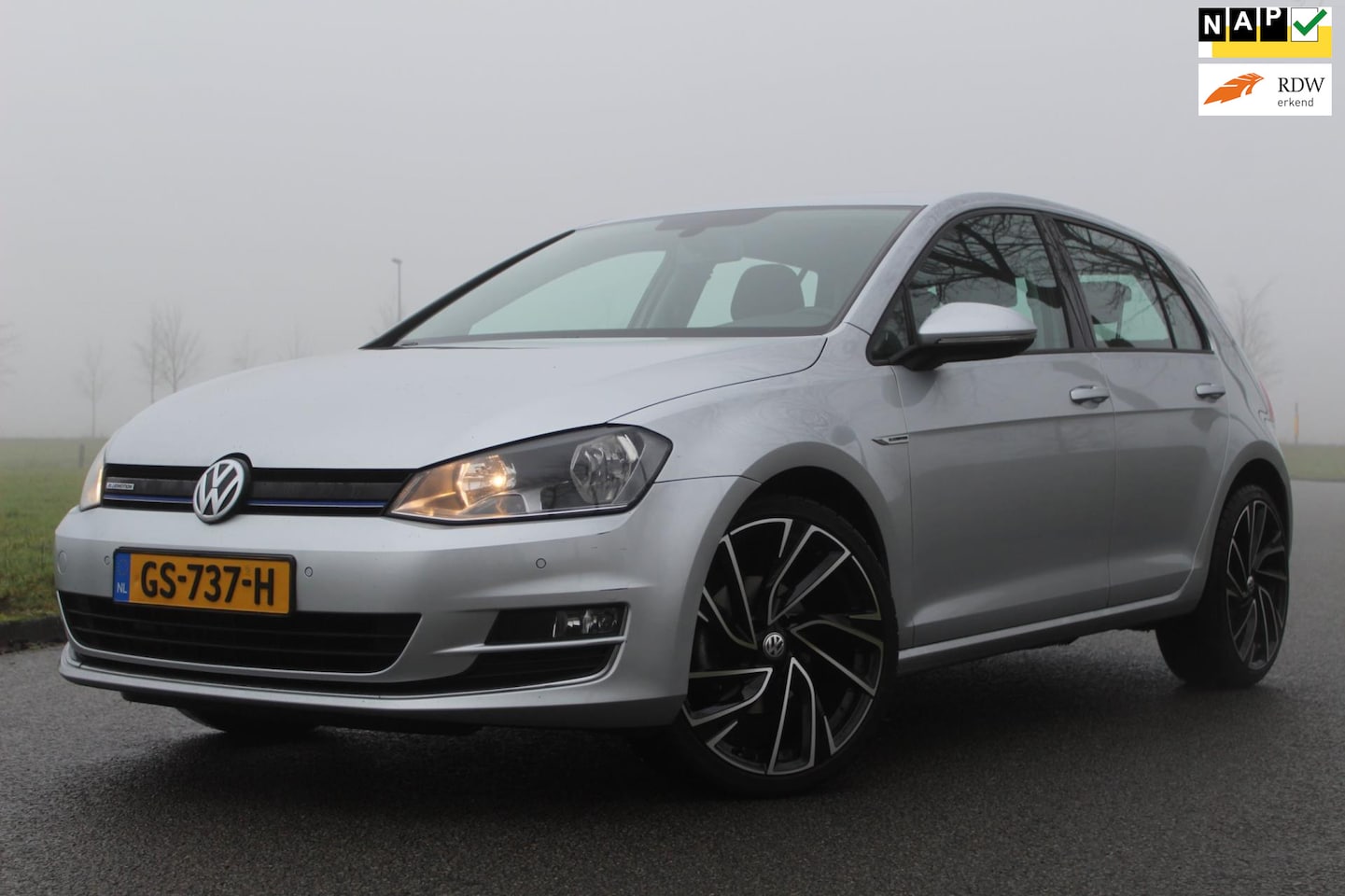 Volkswagen Golf - 1.4 TGI Comfortline BlueMotion 110 pk | NAVIGATIE | PARKEERSENSOREN | TREKHAAK | CLIMATE C - AutoWereld.nl