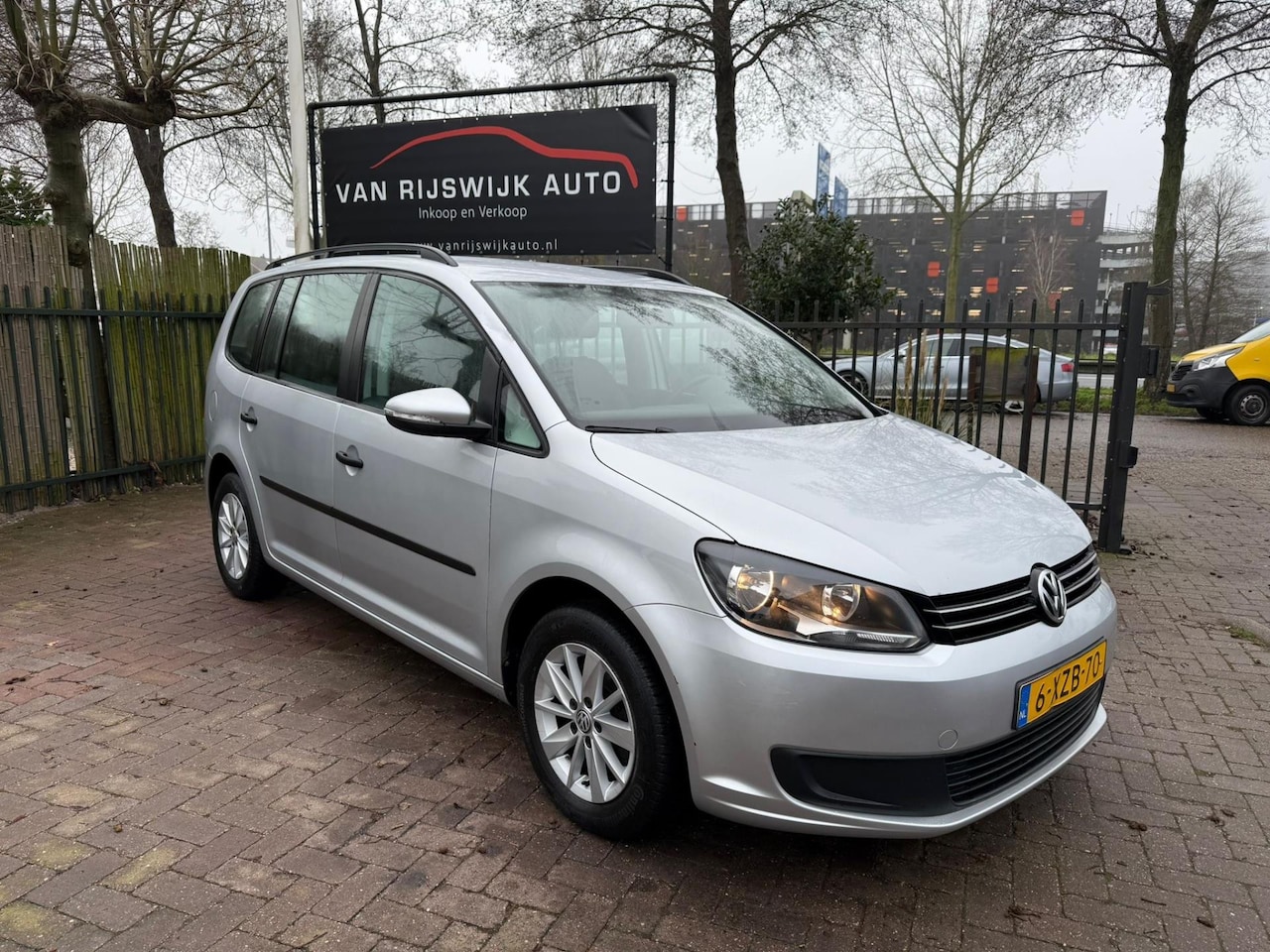 Volkswagen Touran - 1.2 TSI 4090,-NETTO 7Pers Clima Nav Cruise-Com PDC - AutoWereld.nl