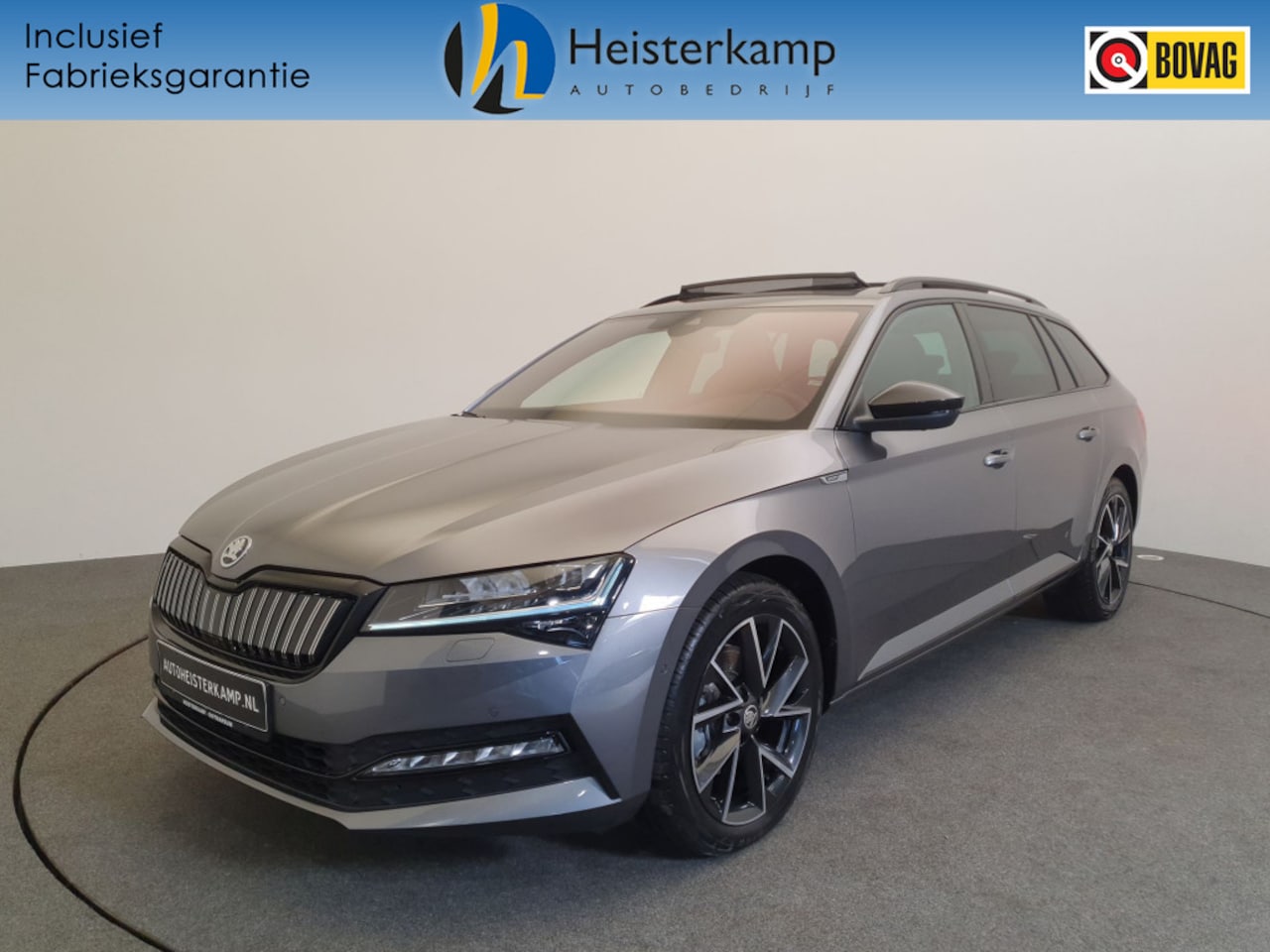 Skoda Superb Combi - 1.4 TSI 218pk iV Sportline Wegklapbare trekhaak, Panoramadak, 360 Camera - AutoWereld.nl