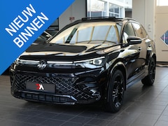 Volkswagen Tiguan - 1.5 eTSI R-Line Black Edition | CAMERA | PANO | MASSAGE | TREKHAAK