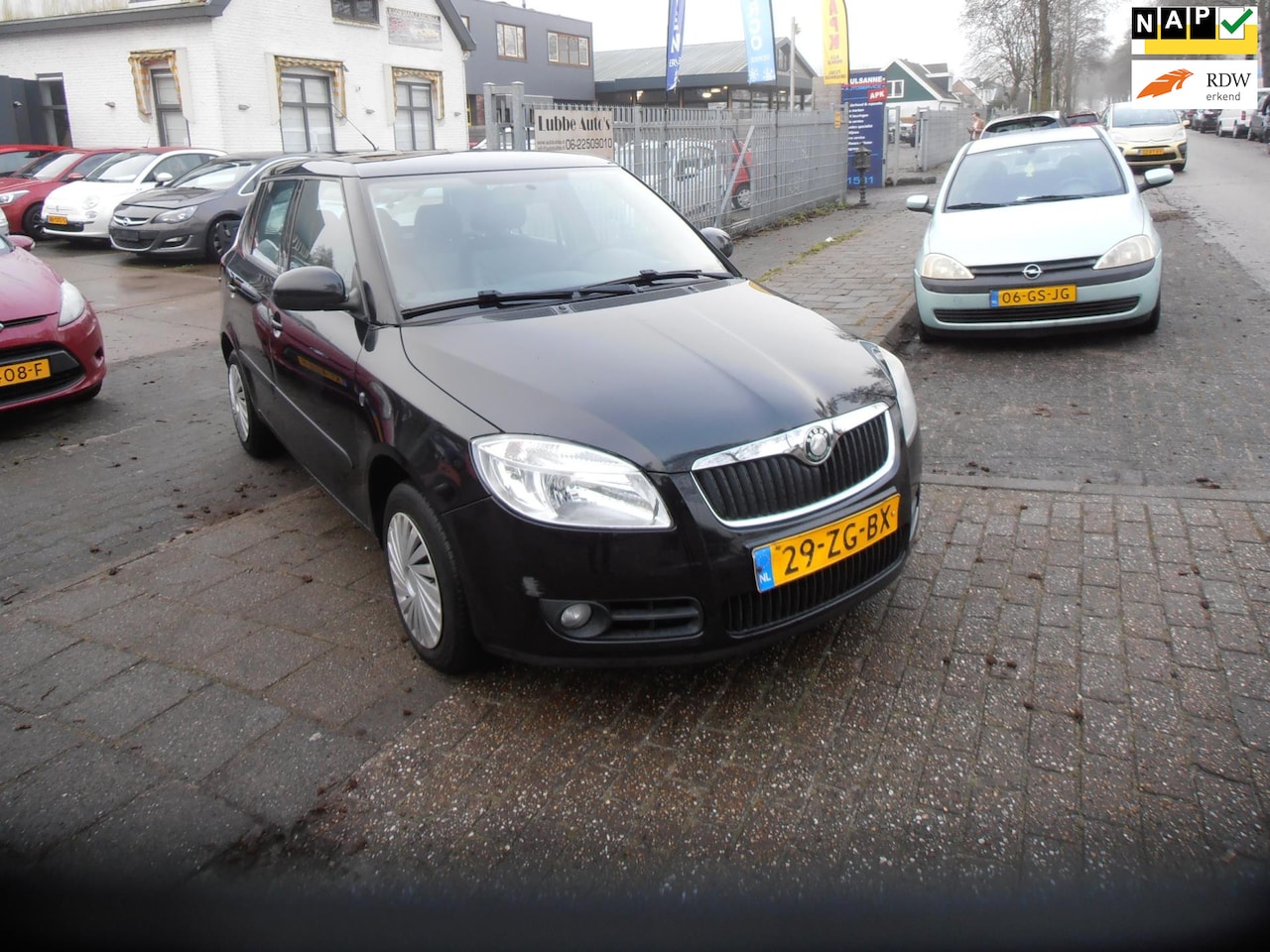 Skoda Fabia - 1.4-16V Ambiente airco 5drs elek pak nap apk - AutoWereld.nl