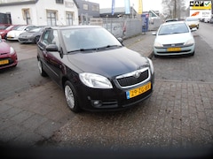 Skoda Fabia - 1.4-16V Ambiente airco 5drs elek pak nap apk