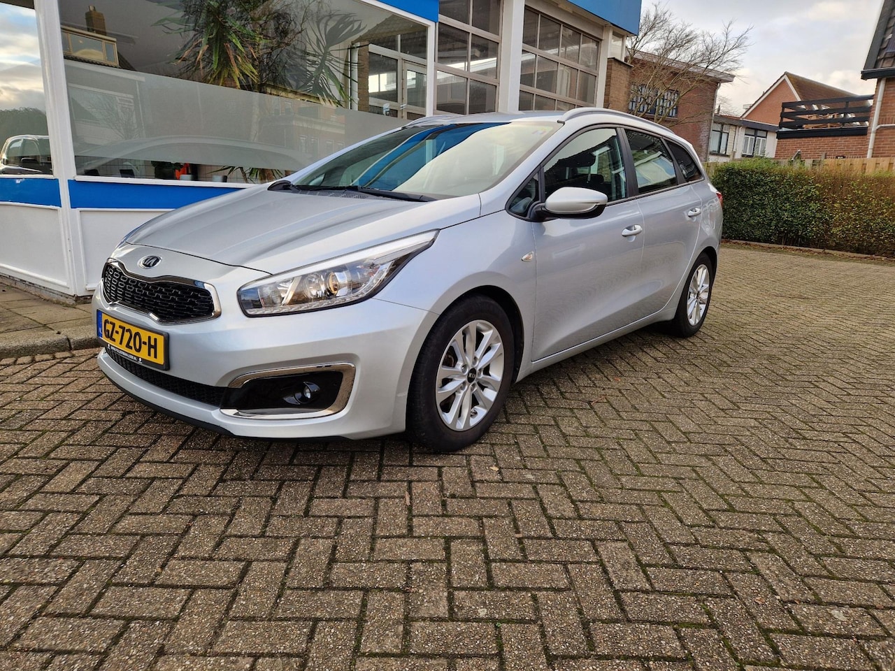 Kia Cee'd Sportswagon - 1.0 T-GDi First Edition | Trekhaak | Extra set LM velgen - AutoWereld.nl