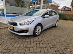 Kia Cee'd Sportswagon - 1.0 T-GDi First Edition | Trekhaak | Extra set LM velgen