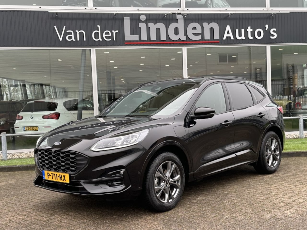 Ford Kuga - 2.5 PHEV ST-Line X | Trekhaak | NL-Auto | 1.500 kg Trekgewicht | Camera | Leer/Alcantara - AutoWereld.nl