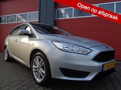 Ford Focus Wagon - 1.0 Trend 101PK Clima Cruise Navi Trekkaak LMV NL-Auto