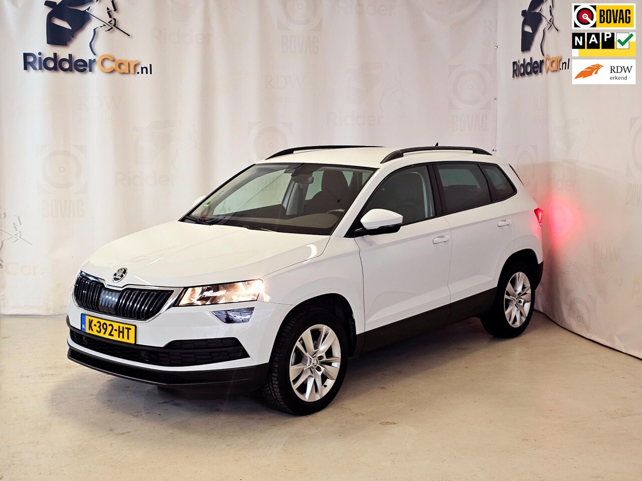 Skoda Karoq - 1.0 TSI Business Edition|GARANTIE|NAP|PARK SENS|CRUISE|BLUETOOTH| - AutoWereld.nl