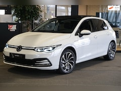 Volkswagen Golf - 1.5 TSI Style Pano Navi Led Acc Pdc Alcantara