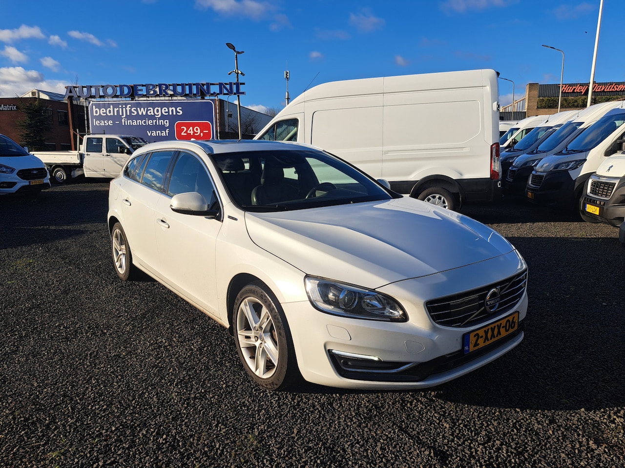 Volvo V60 - 2.4 D6 AWD Plug-In Hybrid Summum 2.4 D6 AWD Plug-In Hybrid Summum - AutoWereld.nl