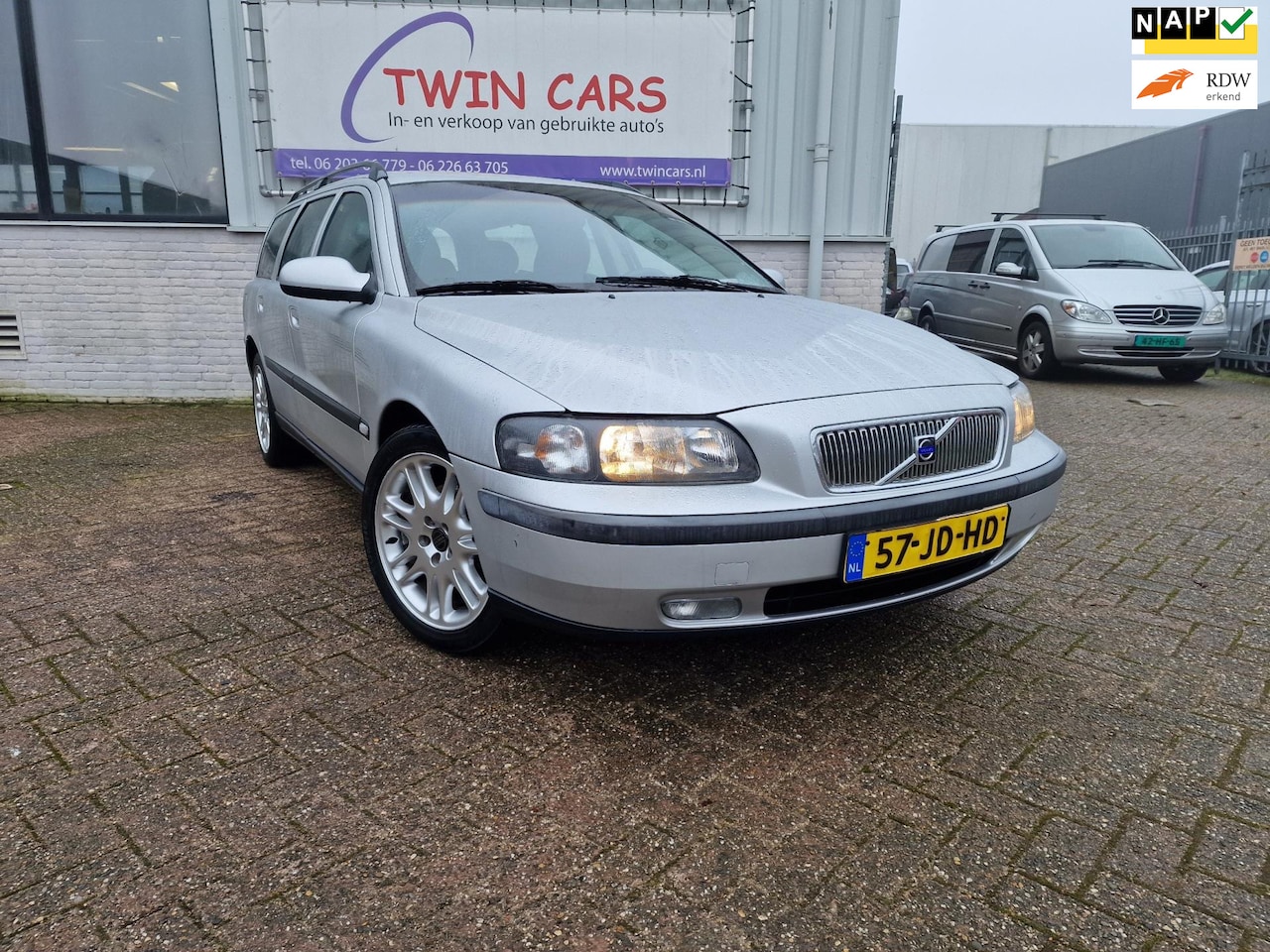 Volvo V70 - 2.4 Comfort Line 2.4 Comfort Line - AutoWereld.nl