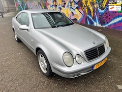 Mercedes-Benz CLK-klasse Coupé - 230 K. Elegance let op 155.000 km nap 1e eigenaar zeer nette staat young-timer automaat