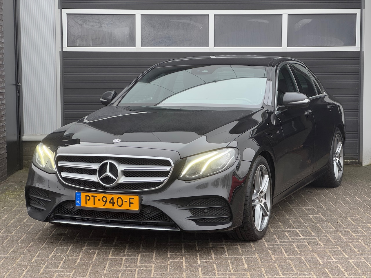 Mercedes-Benz E-klasse - 220 d AMG Sport EXPORT PRIJS Wide Screen, Burmester, Xenon/Led, NAP - AutoWereld.nl