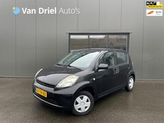 Daihatsu Sirion 2 - 1.0-12V Trend / 1e Eigenaar