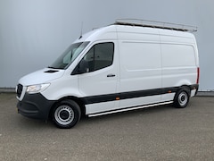 Mercedes-Benz Sprinter - 311 2.2 CDI L2H2 Automaat Airco 3 Zits Imperiaal Trap Trekhaak 2000 kg Euro 6