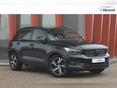 Volvo XC40 - B4 R-Design | Pilot Assist | Stoelverwarming | Parkeercamera | Glossy Black