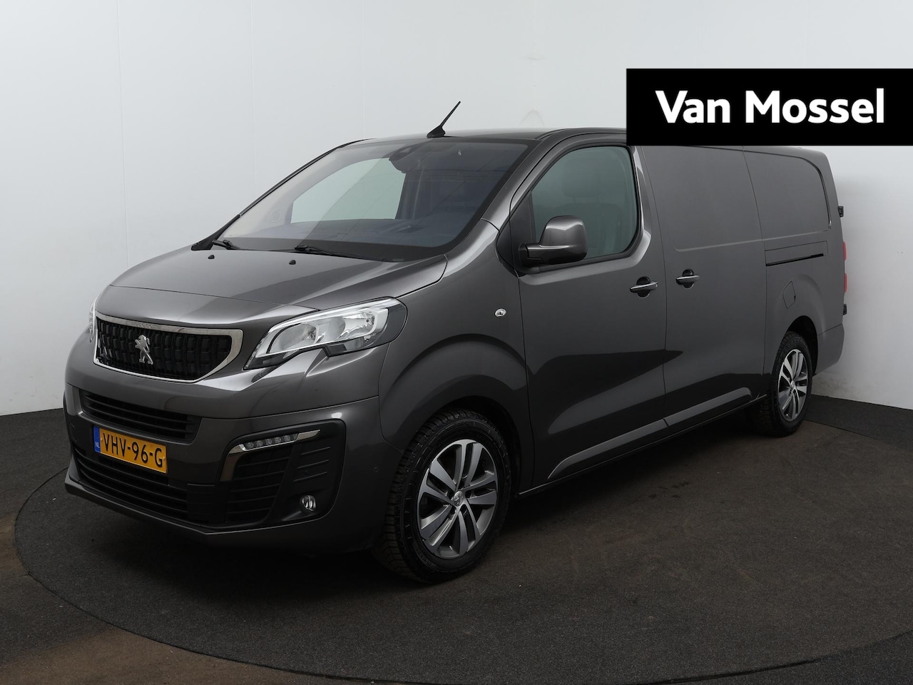 Peugeot Expert - 2.0 BlueHDI 180 Long Asphalt | Automaat | Navigatie | Climate control - AutoWereld.nl