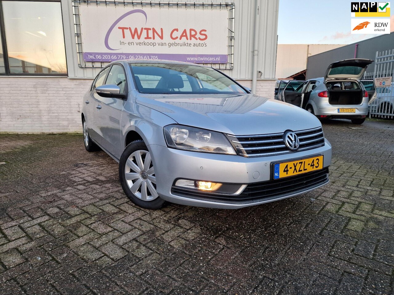 Volkswagen Passat - 1.6 TDI Comfortline BlueMotion 1.6 TDI Comfortline BlueMotion - AutoWereld.nl