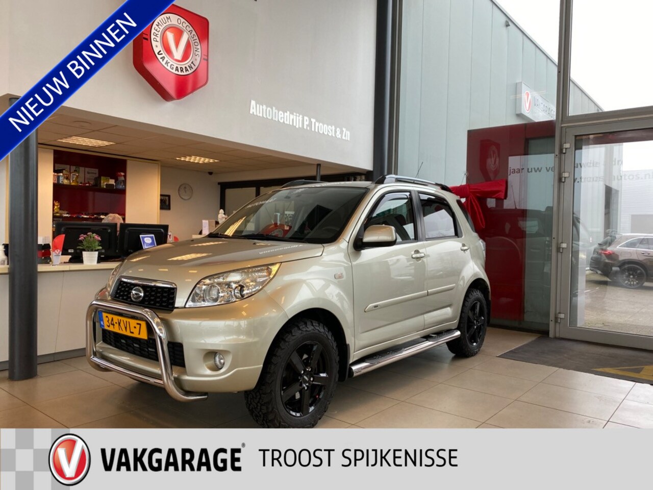 Daihatsu Terios - 1.5-16v Expedition 2WD 1.5-16v Expedition 2WD,Automaat,100%Onderhouden,Nieuwstaat,Airco,Elektrischpakket,Trekhaak - AutoWereld.nl