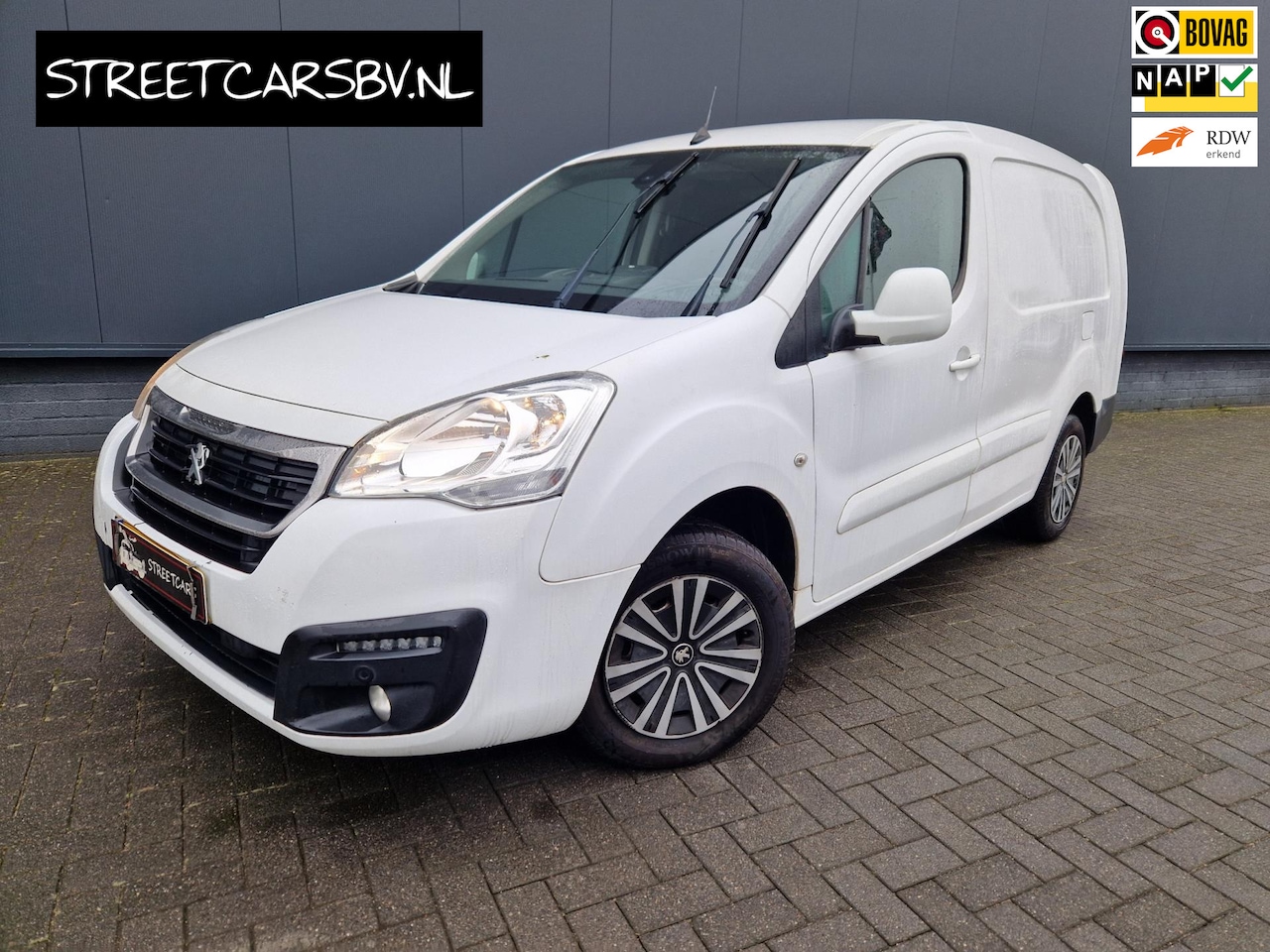 Peugeot Partner - 122 1.6 BlueHDi 100 L2 Premium Pack S&S - AutoWereld.nl