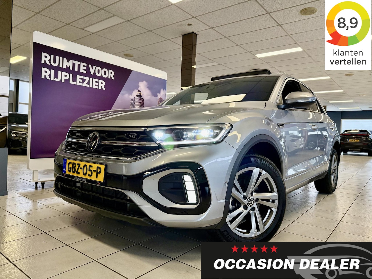 Volkswagen T-Roc - 1.5 TSI R-LINE DSG *PANO*CAM*ACC*NAVI*APP*KEYL* - AutoWereld.nl