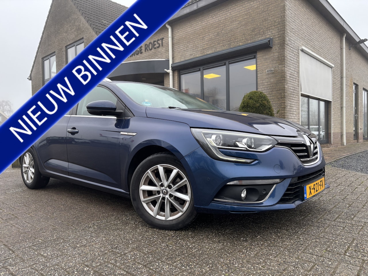 Renault Mégane Estate - 1.3 TCe Limited Navigatie / Carplay / Camera - AutoWereld.nl