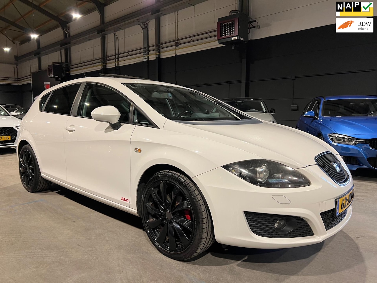 Seat Leon - 1.8 TFSI Sport - Automaat - Schuifdak - Clima - Cruise - Trekhaak - AutoWereld.nl