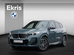 BMW iX1 - xDrive30 M Sportpakket | Premium Pack | Adaptieve LED koplampen | Stuurwielrand verwarmd