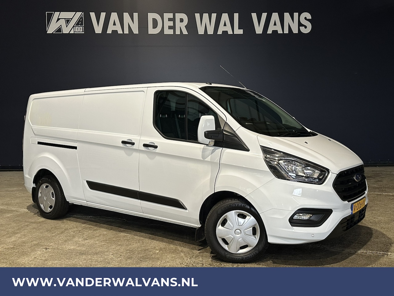 Ford Transit Custom - 2.0 TDCI 131pk **BPM VRIJ voor de Ondernemer** L2H1 Euro6 Airco | 2x zijdeur | Camera | Na - AutoWereld.nl