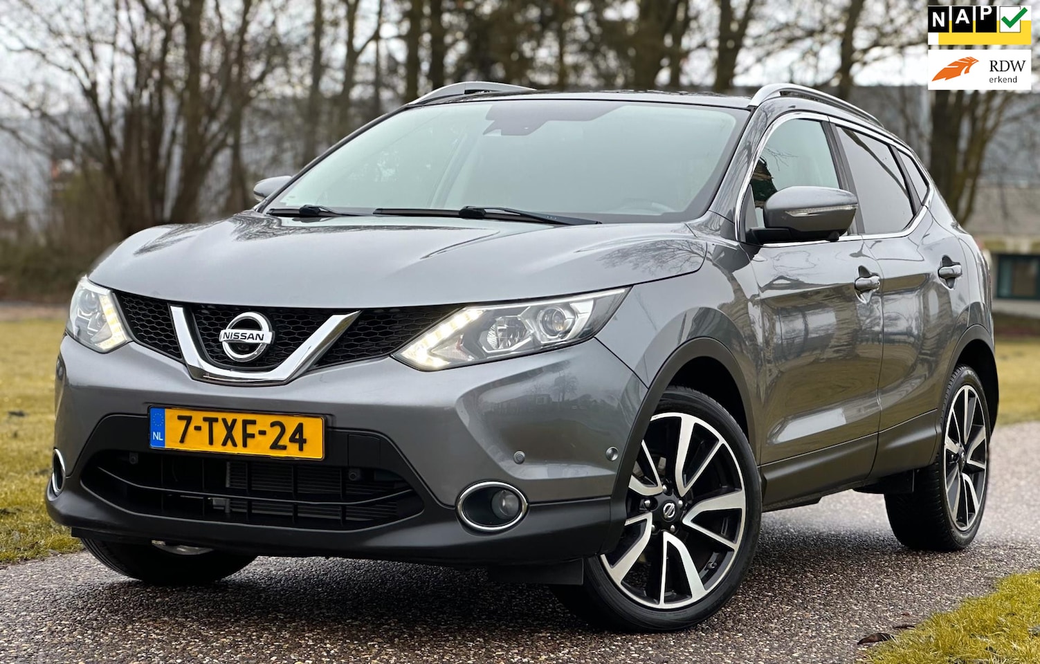 Nissan Qashqai - 1.2 Premier Edition Pano|360-Cam|Stoelverw. - AutoWereld.nl